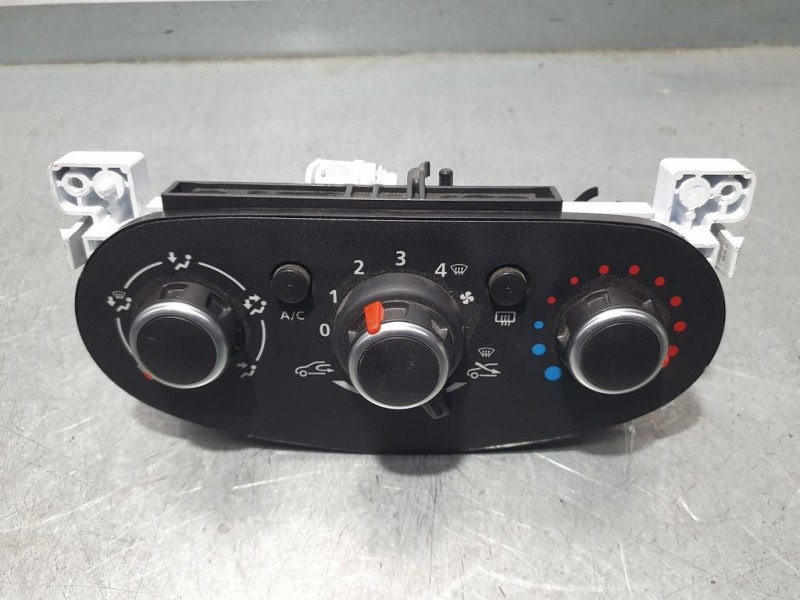 Recambio de mando calefaccion / aire acondicionado para dacia sandero sl trotamundos referencia OEM IAM 275101406R  