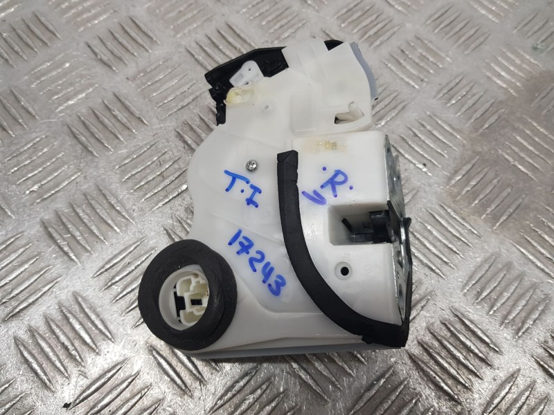 Recambio de cerradura puerta trasera izquierda para suzuki swift v (az) 1.0 shvs (a2l310) referencia OEM IAM 8235062R18000 2 PIN