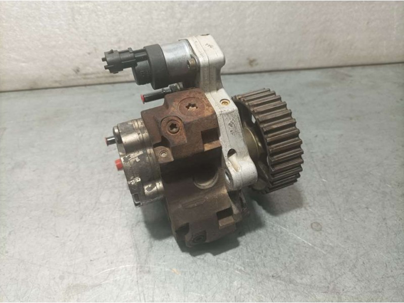 Recambio de bomba alta presion para renault megane ii berlina 3p confort dynamique referencia OEM IAM 8200108225 0445010075 BOSC
