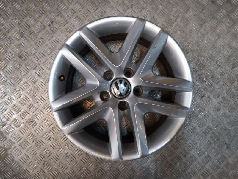 Recambio de juego llantas aluminio para volkswagen tiguan (5n1) advance referencia OEM IAM 65X16 5 TORN ET 33 ALUMINIO 