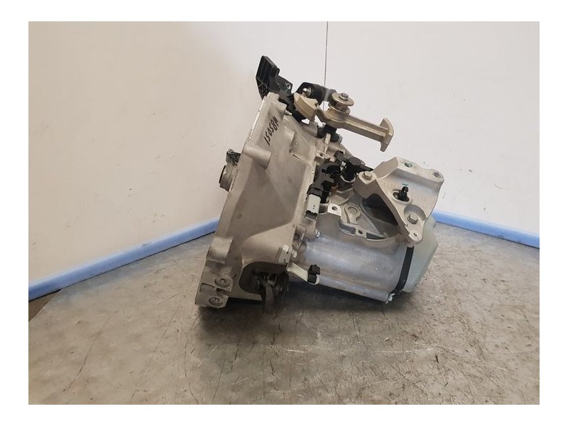 Recambio de caja cambios para opel corsa f edition referencia OEM IAM 20A707 1288492 5VELOCIDADES