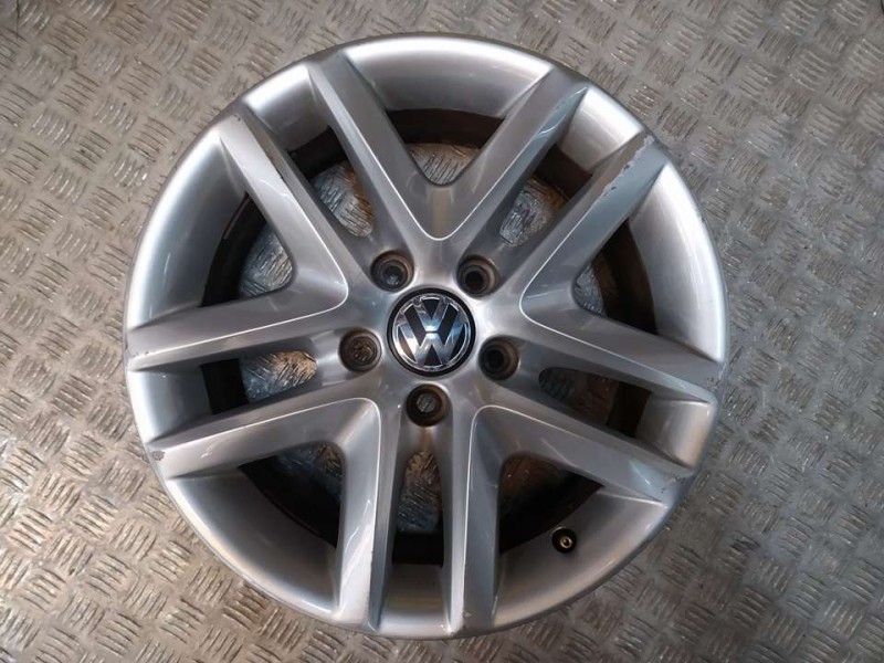 Recambio de juego llantas aluminio para volkswagen tiguan (5n1) advance referencia OEM IAM 65X16 5 TORN ET 33 ALUMINIO 