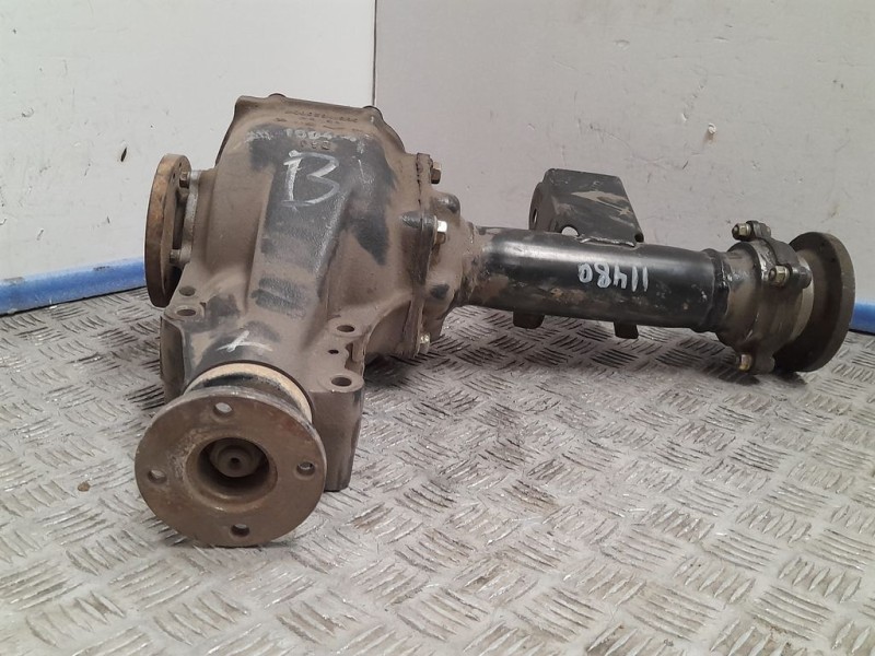 Recambio de diferencial delantero para nissan terrano/terrano.ii (r20) elegance referencia OEM IAM 38511G23007  