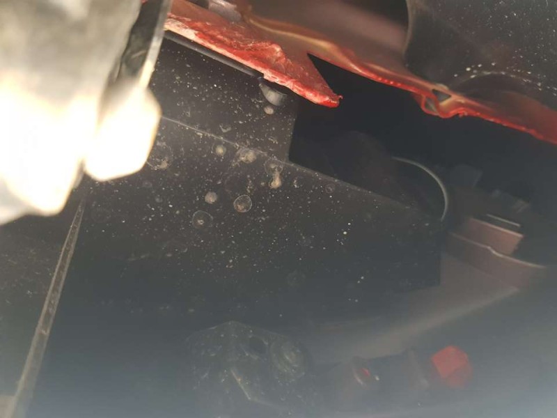 Recambio de refuerzo paragolpes trasero para mitsubishi colt 100t motion referencia OEM IAM MQ007533  