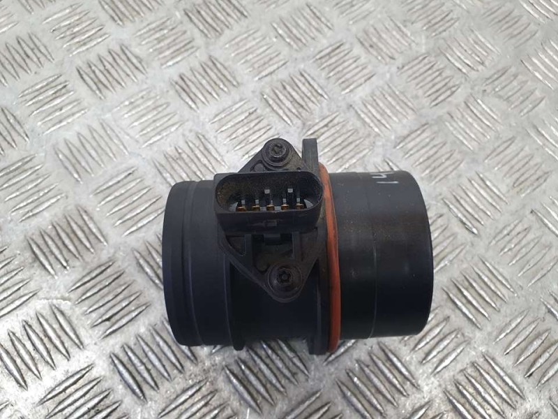 Recambio de caudalimetro para dodge avenger se referencia OEM IAM 05033320AA 0281002779 BOSCH