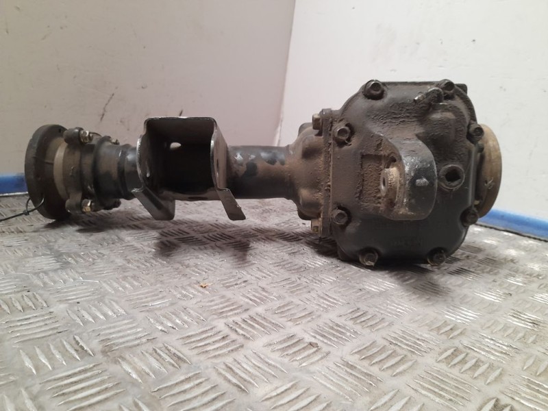 Recambio de diferencial delantero para nissan terrano/terrano.ii (r20) elegance referencia OEM IAM 38511G23007  