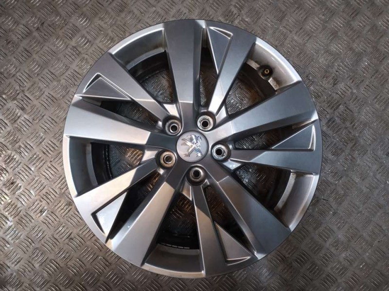 Recambio de juego llantas aluminio para peugeot 3008 active referencia OEM IAM 7X17 5 TORN ET 42 ALUMINIO 