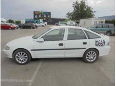 OPEL VECTRA B BERLINA