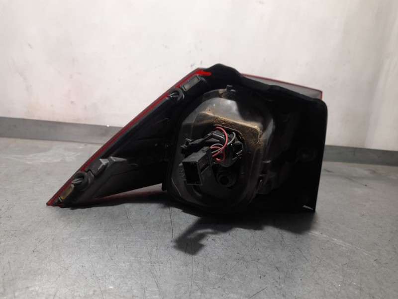 Recambio de piloto trasero derecho para volkswagen golf vii lim. advance bluemotion referencia OEM IAM 5G0945096M 90052058A EXTE