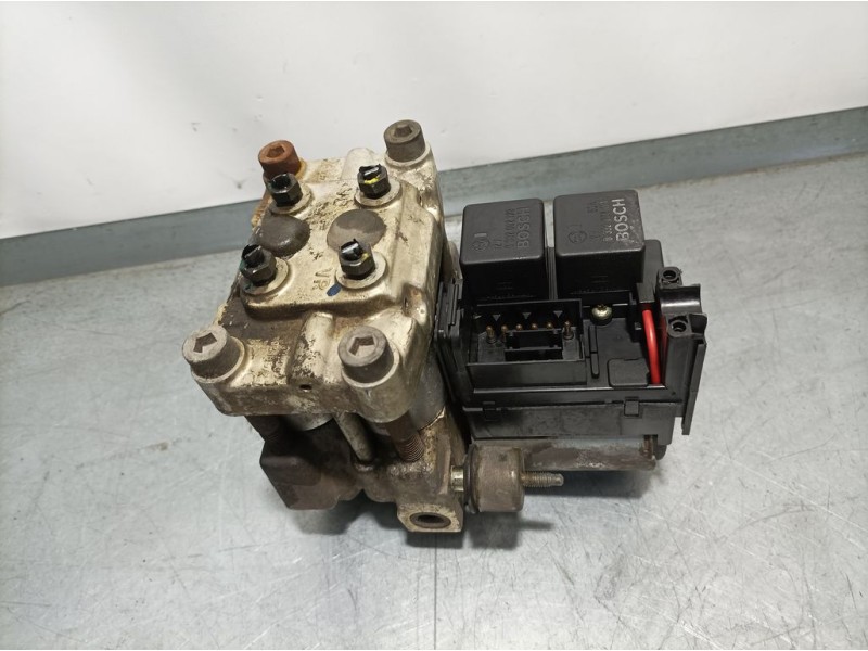 Recambio de abs para peugeot 605 srdt referencia OEM IAM 265201057  BOSCH