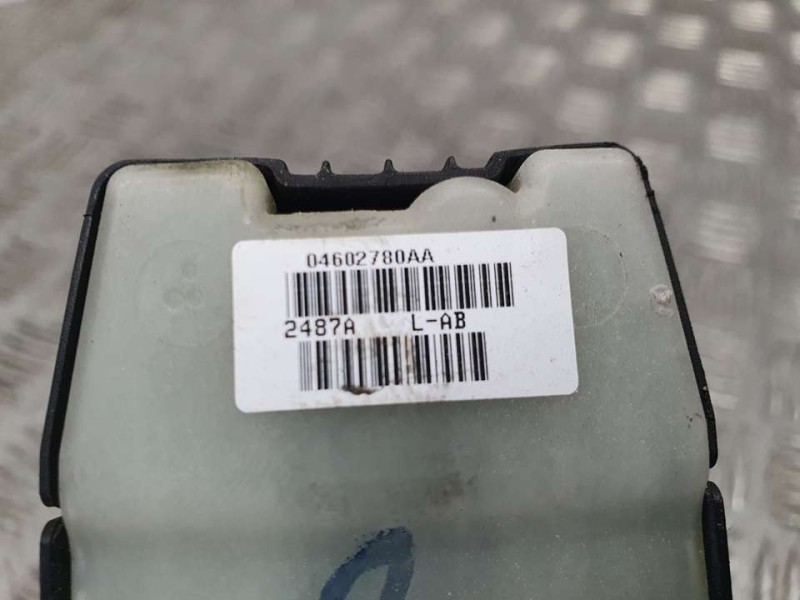 Recambio de mando elevalunas delantero izquierdo para dodge avenger se referencia OEM IAM 04602780AA  