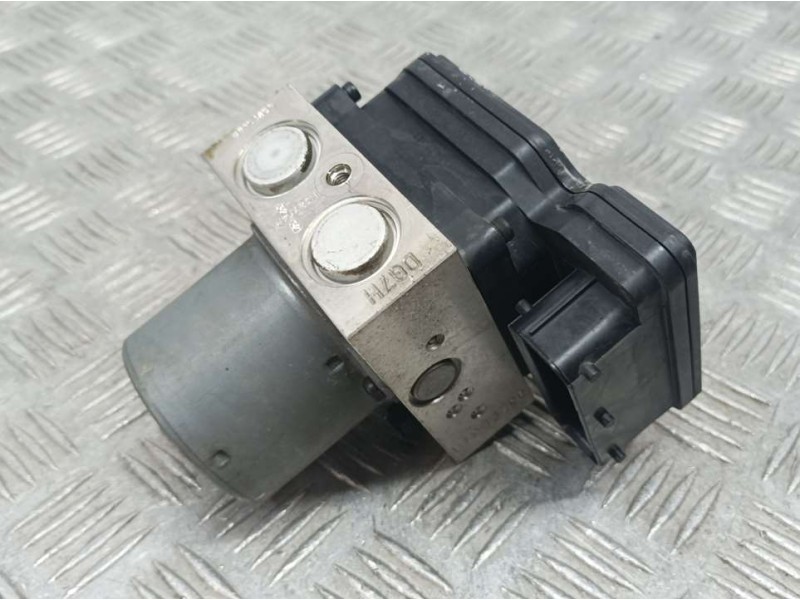 Recambio de abs para kia sportage concept 4x2 referencia OEM IAM 589203U310 BH6013I301 MANDO