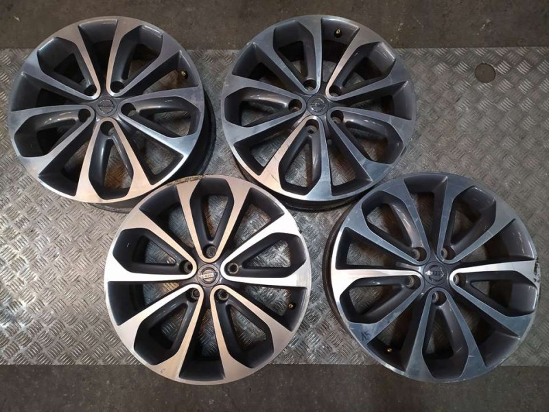 Recambio de juego llantas aluminio para nissan qashqai (j10) acenta referencia OEM IAM 65X18 5 TORN ET 40 ALUMINIO 