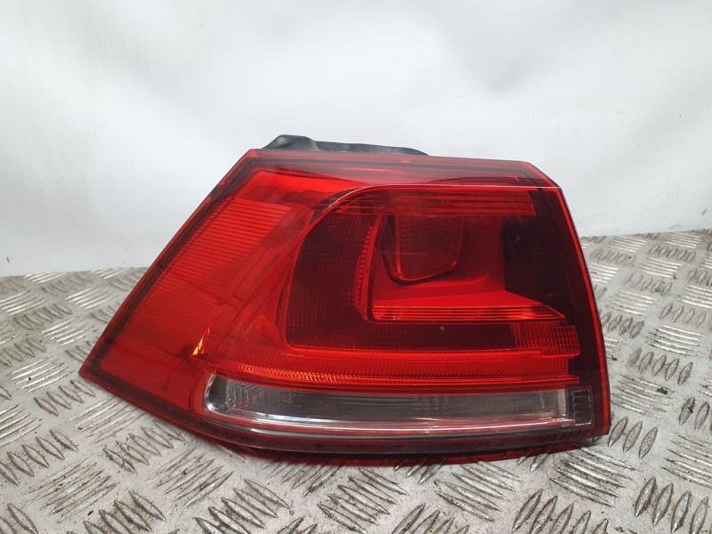 Recambio de piloto trasero izquierdo para volkswagen golf vii lim. advance bluemotion referencia OEM IAM 5G0945095M 90052057A VA