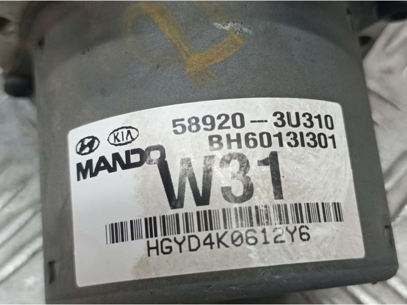 Recambio de abs para kia sportage concept 4x2 referencia OEM IAM 589203U310 BH6013I301 MANDO