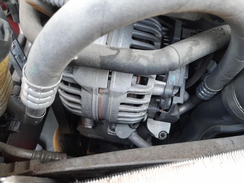 Recambio de alternador para audi a1 sportback (8xa, 8xf) 1.6 tdi referencia OEM IAM 03L903023  