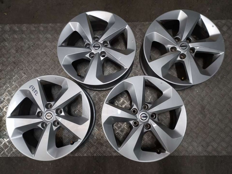 Recambio de juego llantas aluminio para nissan qashqai (j11) acenta referencia OEM IAM 7X17 5 TORN ET 40 ALUMINIO 