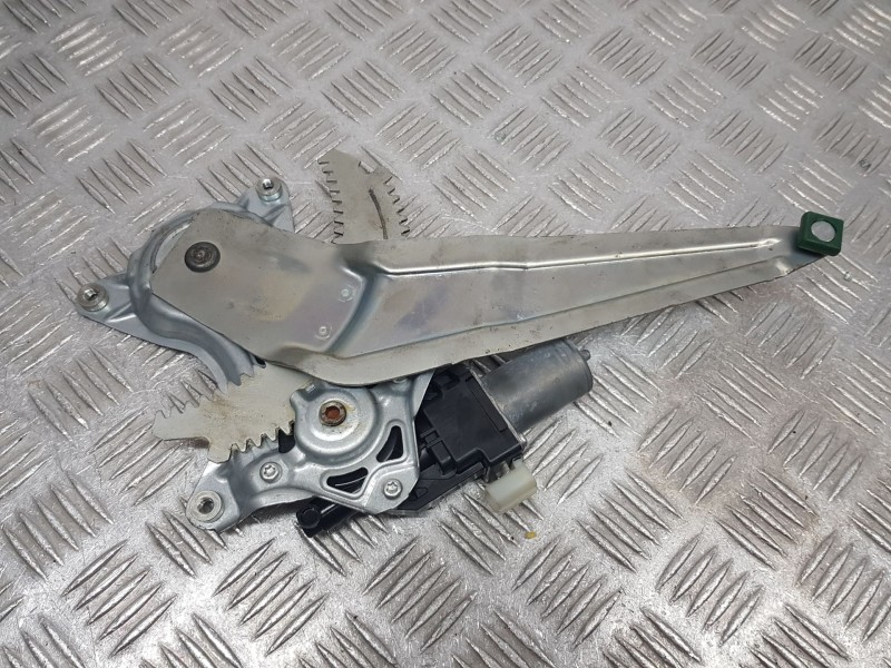 Recambio de elevalunas trasero izquierdo para suzuki swift v (az) 1.0 shvs (a2l310) referencia OEM IAM 8356061M00 2 PINS 