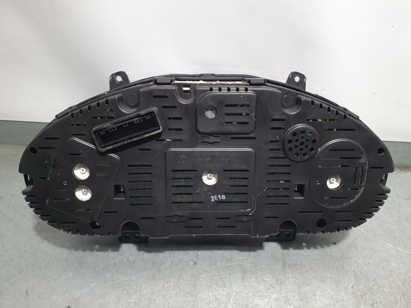Recambio de cuadro instrumentos para kia sportage concept 4x2 referencia OEM IAM 940033U175  