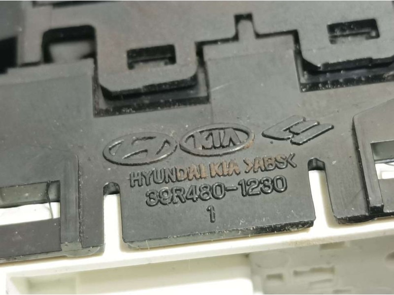 Recambio de mando retrovisor para hyundai i40 style blue referencia OEM IAM 39R4801230  