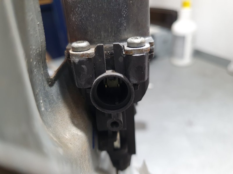 Recambio de elevalunas delantero derecho para kia sportage concept 4x2 referencia OEM IAM 824803U120  ELECTRICO 2 PINES