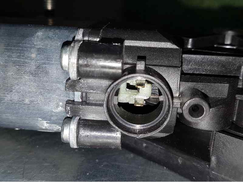 Recambio de elevalunas delantero derecho para peugeot 108 active referencia OEM IAM  2 PINS ELECTRICO