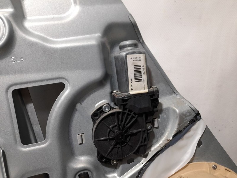 Recambio de elevalunas trasero izquierdo para kia sportage concept 4x2 referencia OEM IAM 834703U020  ELECTRICO