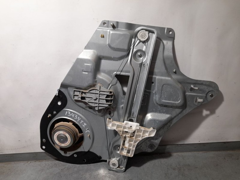 Recambio de elevalunas trasero izquierdo para kia sportage concept 4x2 referencia OEM IAM 834703U020  ELECTRICO