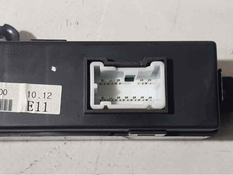 Recambio de pantalla multifuncion para kia sorento concept 2wd referencia OEM IAM 945102P100  