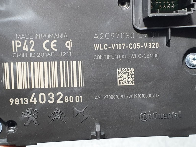 Recambio de cargador inductivo para peugeot 208 (p2) active referencia OEM IAM 981340328001 A2C9708010900 CONTINENTAL