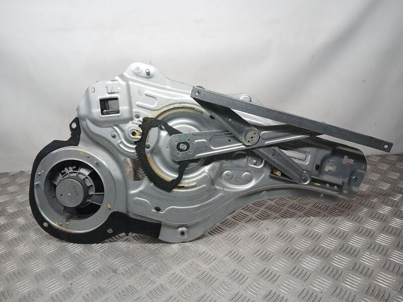 Recambio de elevalunas delantero izquierdo para kia sportage x-tech 4x2 referencia OEM IAM 82470-3U120  ELECTRICO 6 PINS