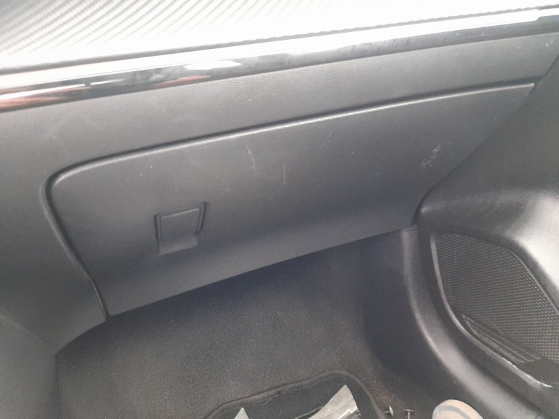 Recambio de guantera para peugeot 208 ii (ub_, up_, uw_, uj_) 1.2 puretech 75 referencia OEM IAM 98268276ZD  