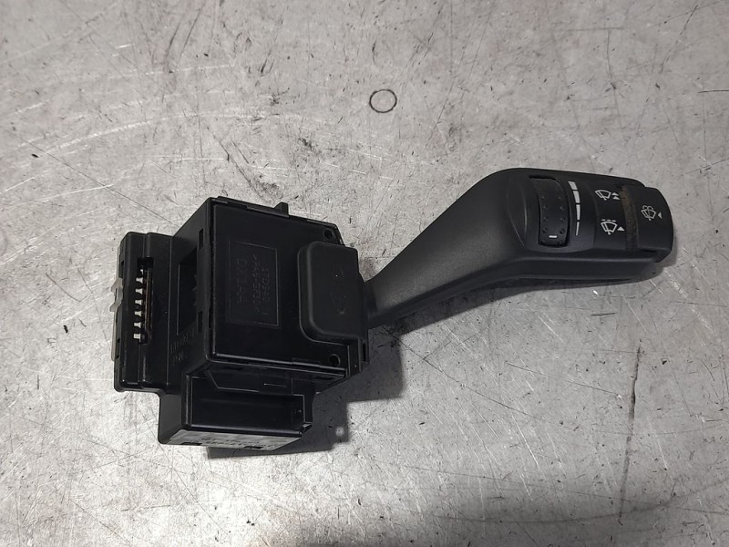 Recambio de mando limpia para ford kuga (cbv) trend referencia OEM IAM 17D940  