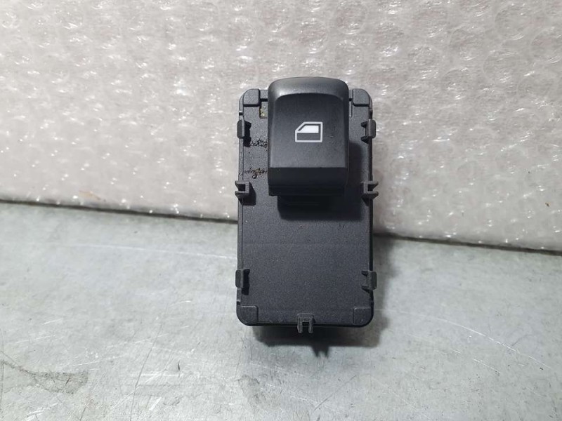 Recambio de mando elevalunas trasero derecho para mg zs 1.5 vti referencia OEM IAM 10470993 10003589 