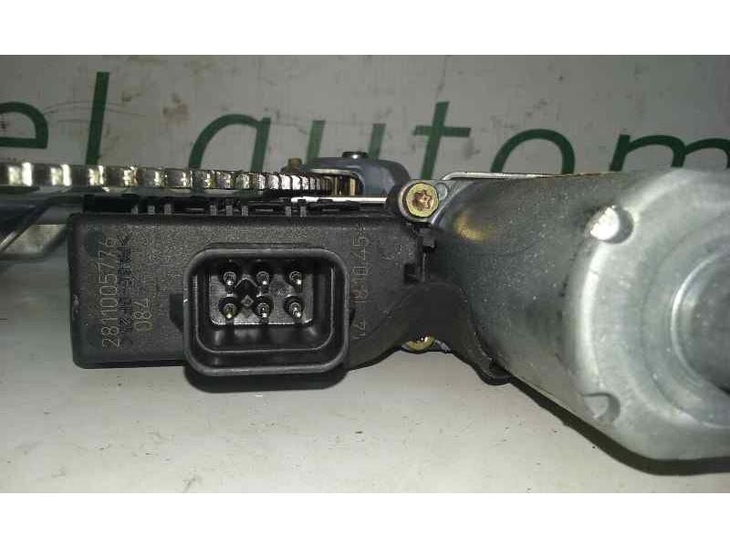 Recambio de elevalunas delantero derecho para opel astra g berlina club referencia OEM IAM 90521882 6 PINS ELECTRICO