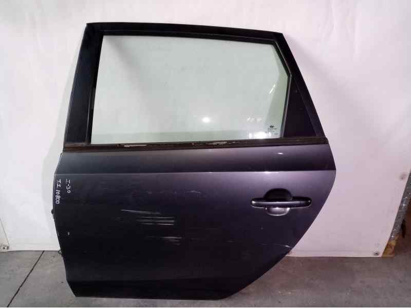 Recambio de puerta trasera izquierda para hyundai i30cw classic referencia OEM IAM   TOCADA-ROZADA