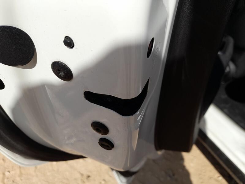 Recambio de cerradura puerta trasera izquierda para citroën c3 iii (sx) 1.2 vti 82 referencia OEM IAM 9812398580  