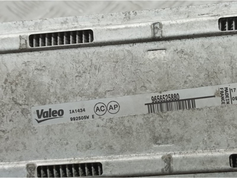 Recambio de intercooler para citroën c4 picasso exclusive plus referencia OEM IAM 9656525880 992505W VALEO