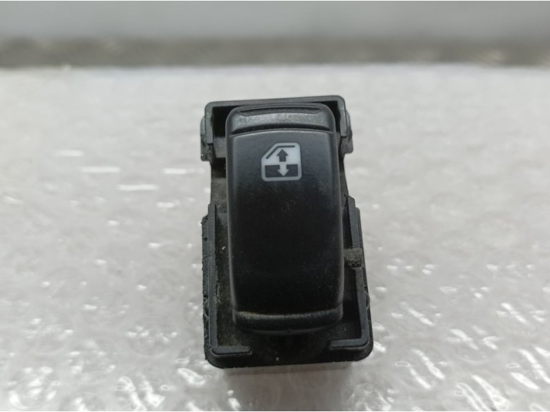 Recambio de mando elevalunas delantero derecho para chevrolet lacetti sx referencia OEM IAM 821W04790  