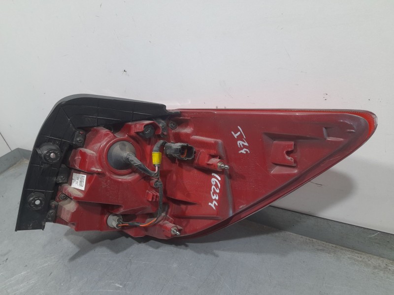 Recambio de piloto trasero izquierdo para kia sportage x-tech 4x2 referencia OEM IAM 924013W610  EXTERIOR