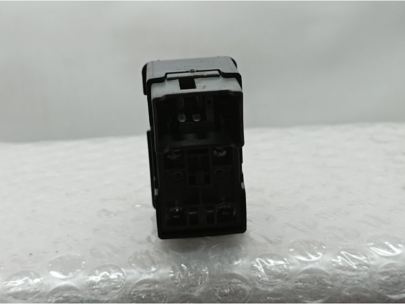 Recambio de mando elevalunas trasero derecho para chevrolet lacetti sx referencia OEM IAM 621W04790  