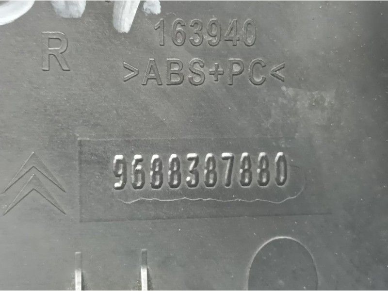 Recambio de piloto trasero derecho paragolpes para citroën c4 picasso exclusive plus referencia OEM IAM 9688387880  