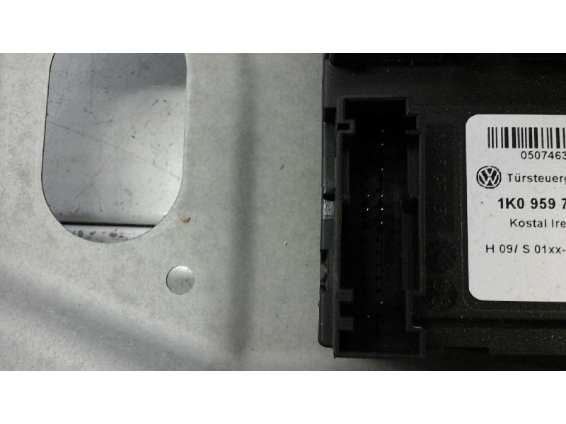 Recambio de elevalunas delantero derecho para volkswagen touran (1t1) 2.0 tdi referencia OEM IAM 1T0959702 19 Y10 PINS 