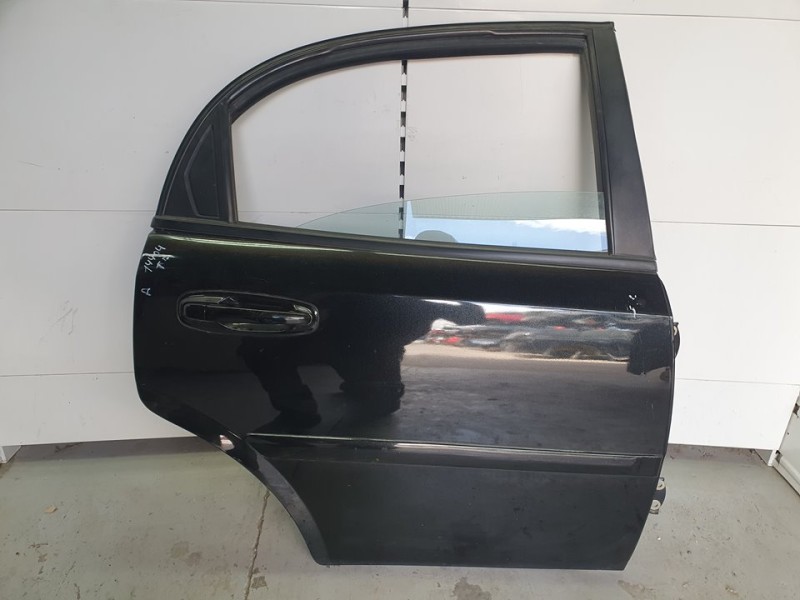 Recambio de puerta trasera derecha para chevrolet lacetti sx referencia OEM IAM 96547908  