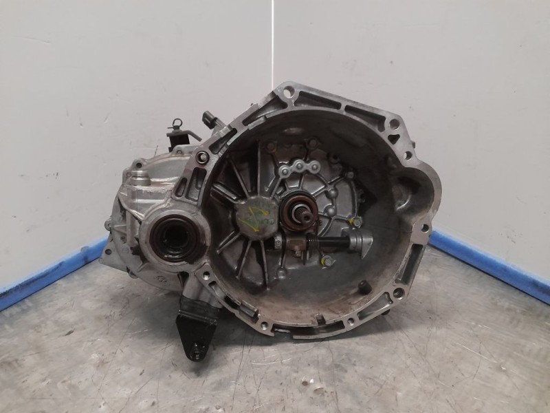 Recambio de caja cambios para hyundai i10 style referencia OEM IAM M91873 826641 5VELOCIDADES