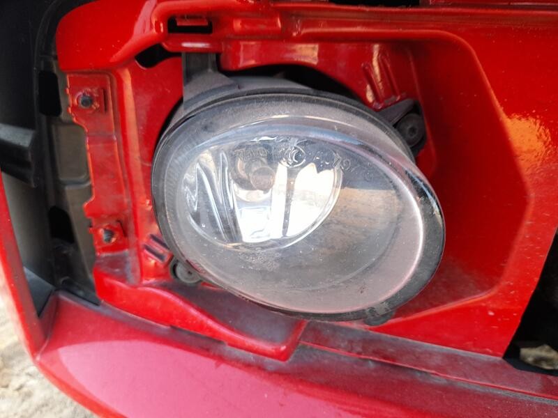Recambio de faro antiniebla derecho para audi a1 sportback (8xa, 8xf) 1.6 tdi referencia OEM IAM 8T0941700E  