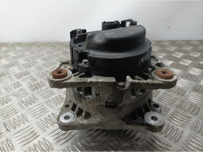 Recambio de alternador para skoda fabia (5j2 ) active referencia OEM IAM 03D906025J 2542746F VALEO