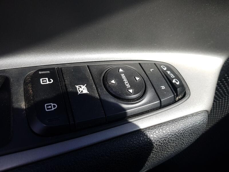 Recambio de mando elevalunas delantero izquierdo para kia niro i (de) 1.6 gdi hybrid referencia OEM IAM 93570G5310  C/ MANDO RET