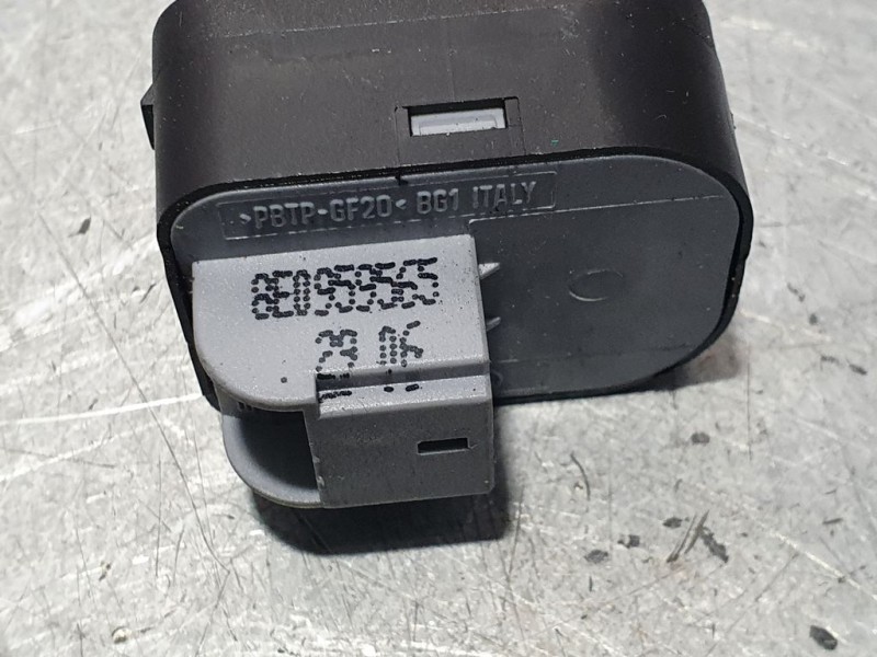 Recambio de mando retrovisor para audi a4 berlina (8e) 2.0 tdi 16v (103kw) referencia OEM IAM 8E0959565  