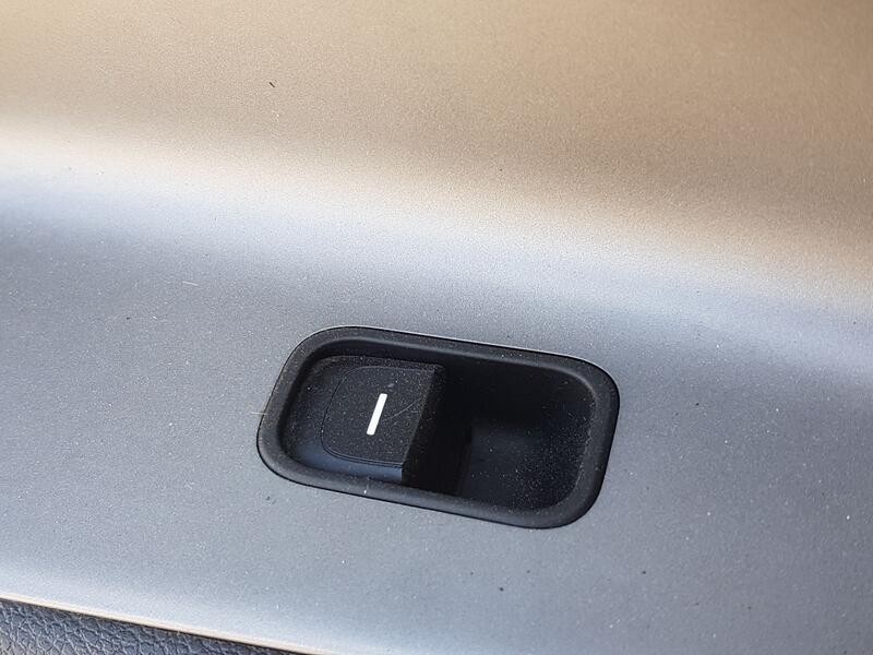 Recambio de mando elevalunas trasero izquierdo para kia niro i (de) 1.6 gdi hybrid referencia OEM IAM 93580G5060  